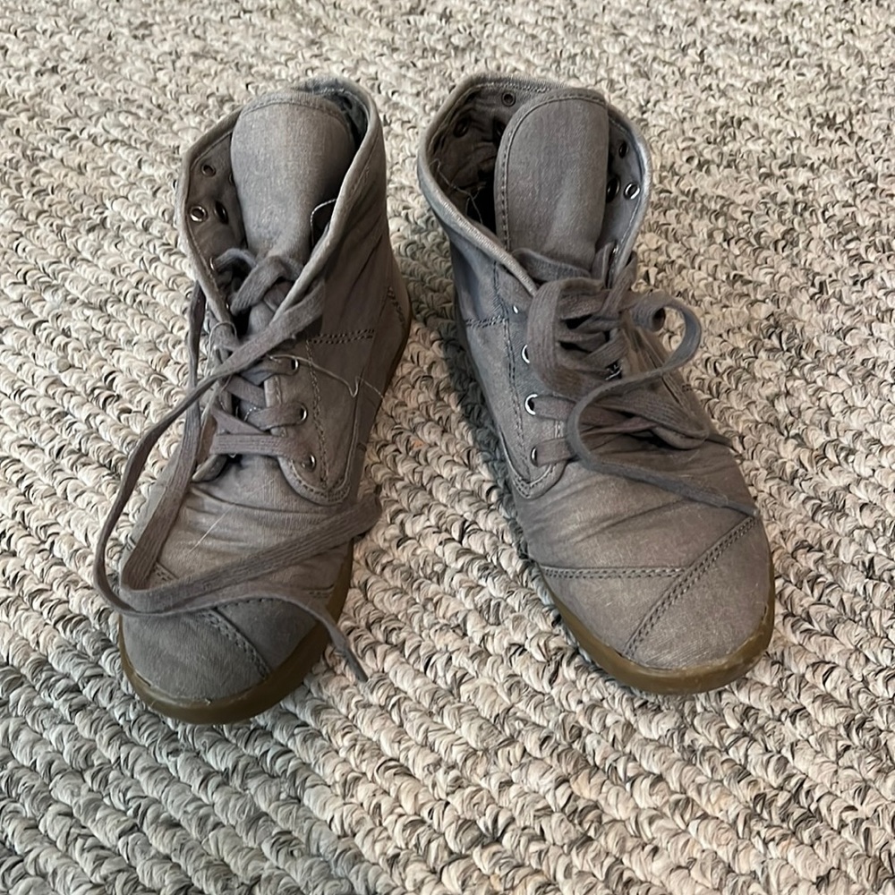 Call it spring sneakers